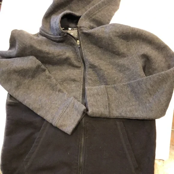Grey and black Medium jacket with hoodie and pockets - Picture 3 of 4